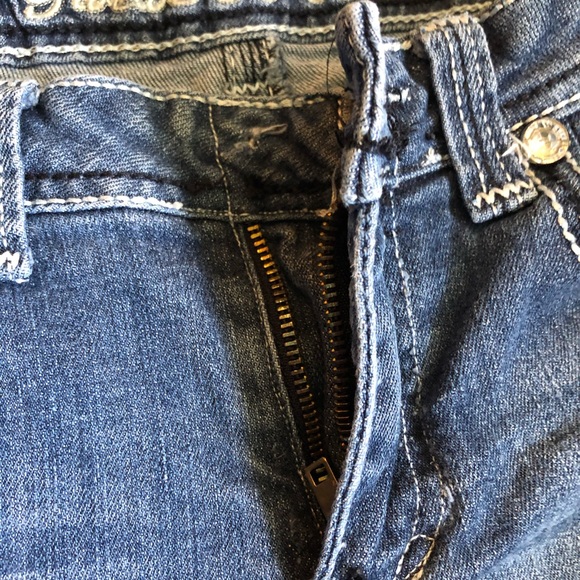 Twelve K Blue Bedazzled Embroidered Bootcut Jeans Low Rise Flap Pocket 9Jrs - Picture 16 of 16